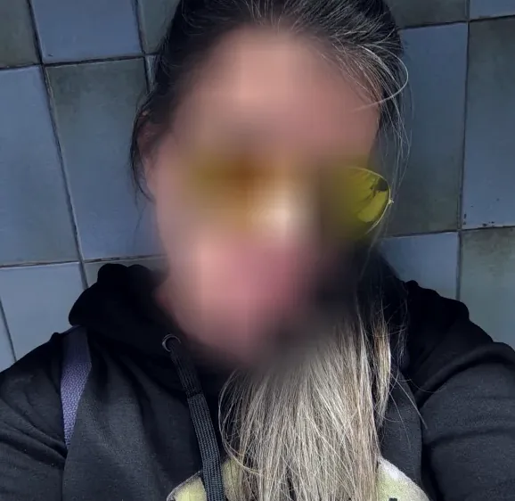 Amina, 39