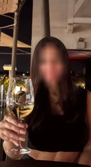Anneke, 40