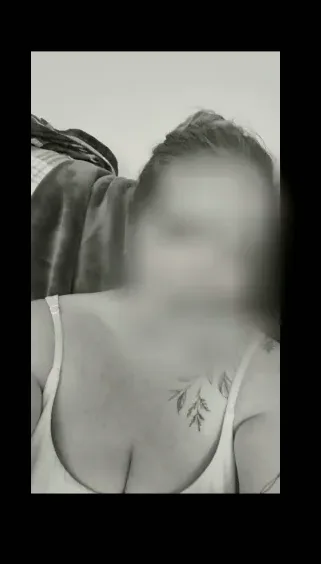 Anneke, 28