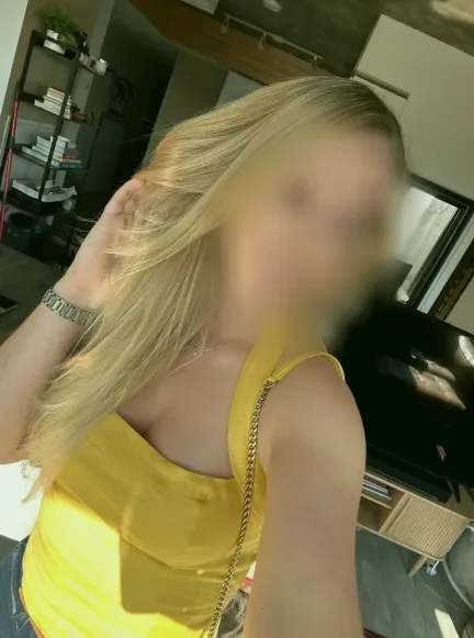 Bianca, 37