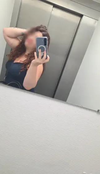 Carlijn, 34