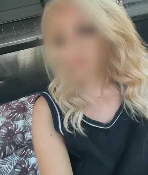 Elin, 30