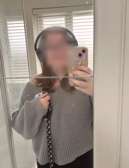 Elin, 23