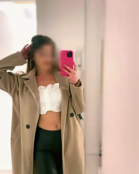 Ellen, 19