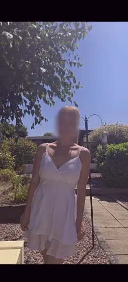Ellen, 31