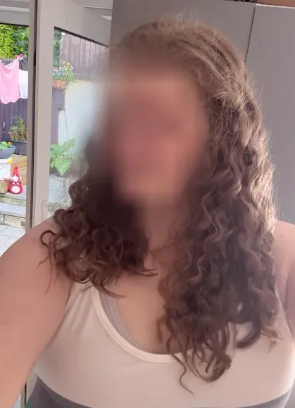 Emma, 29