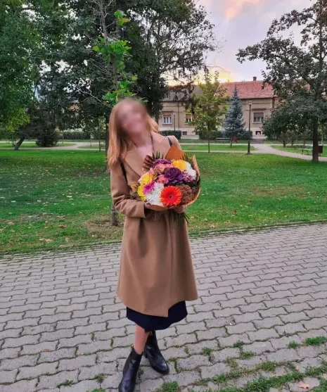 Fleur, 35