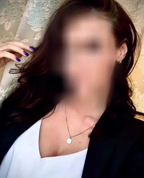 Hajar, 33
