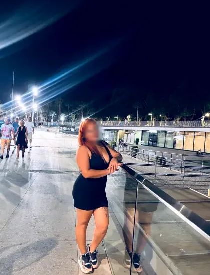 Lauren, 40