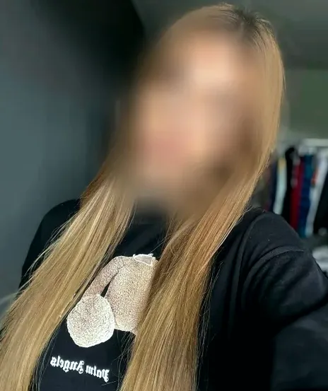 Liv, 28