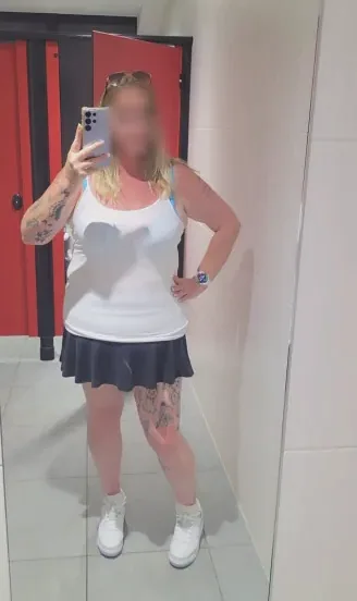 Sofia, 39
