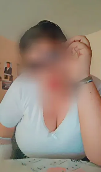 Sophie, 35